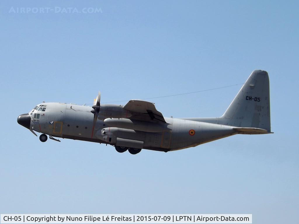 CH-05, 1972 Lockheed C-130H Hercules C/N 382-4470, Taking-off.