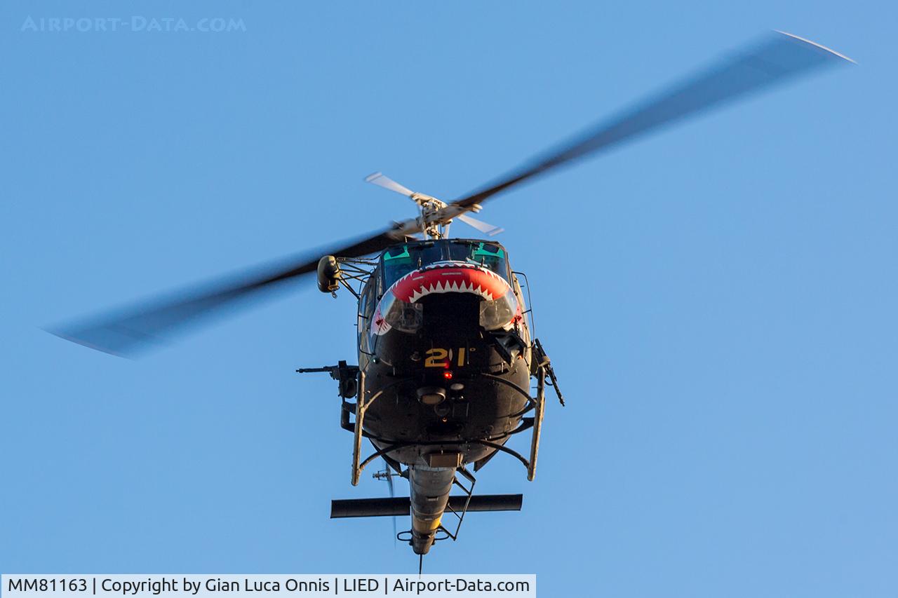 MM81163, Agusta AB-212 C/N 5820, landing