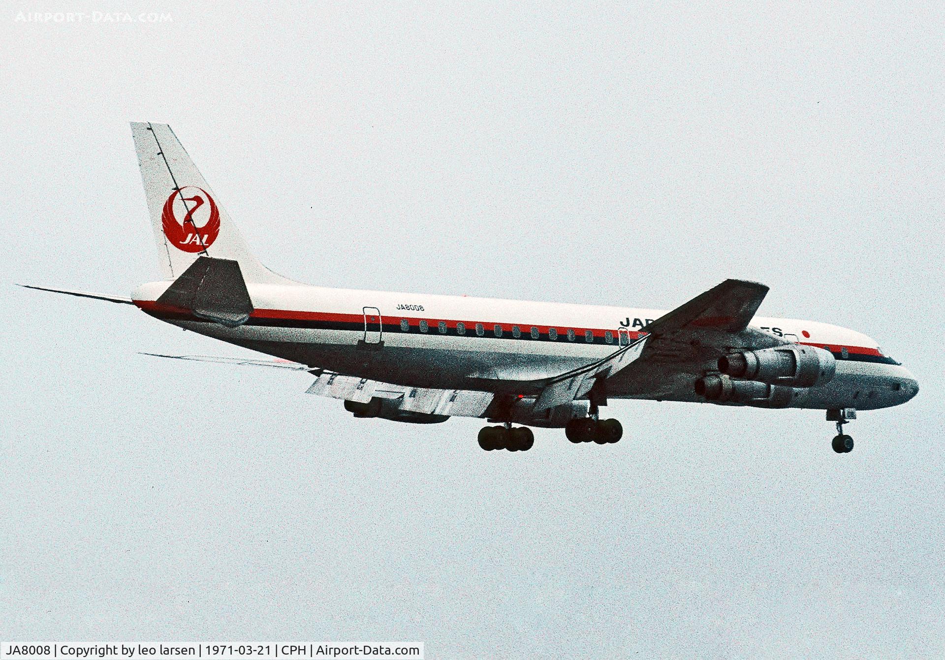 JA8008, 1960 Douglas DC-8-53 C/N 45420, Copenhagen 21.3.1971