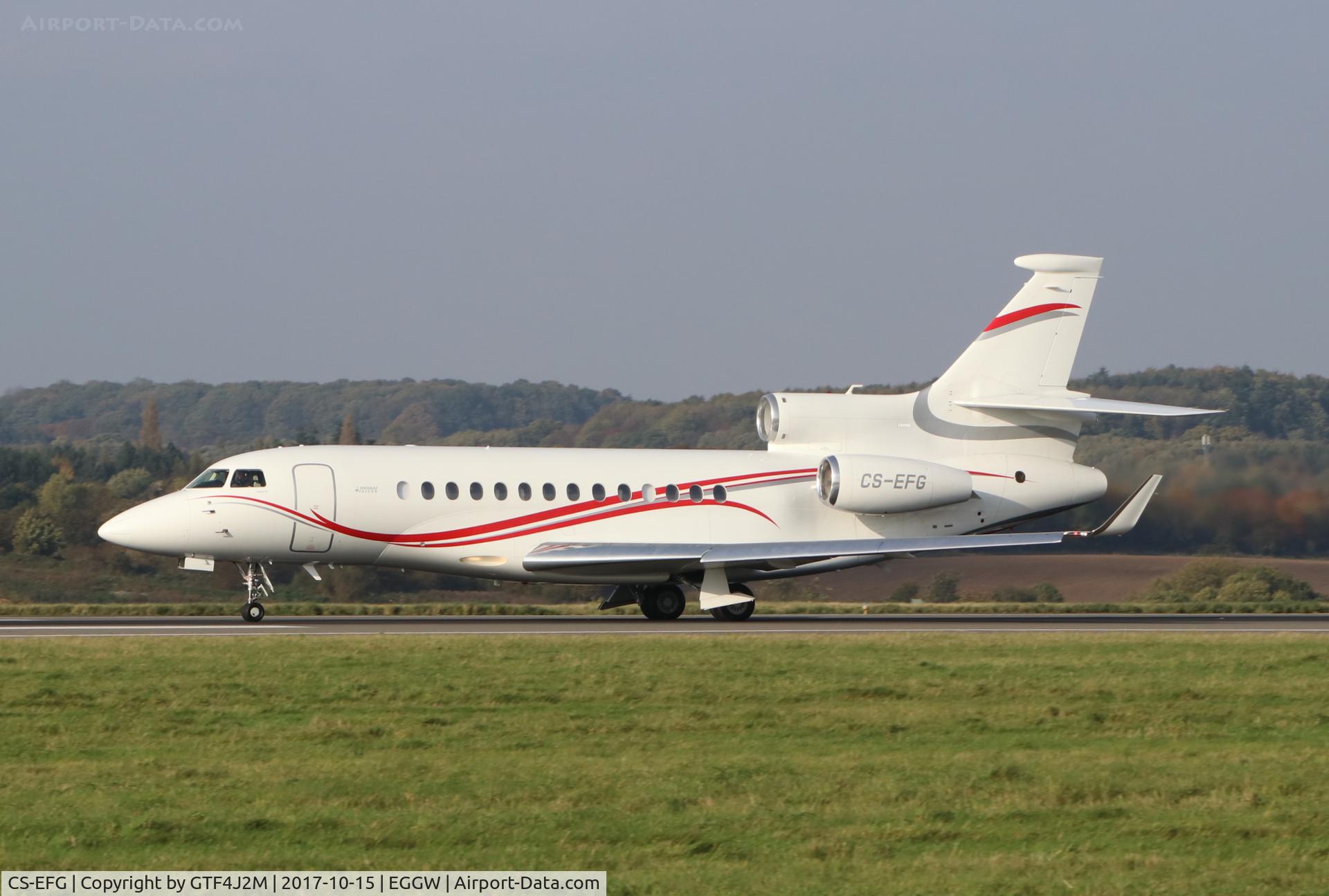 CS-EFG, 2012 Dassault Falcon 7X C/N 166, CS-EFG at Luton 15.10.17