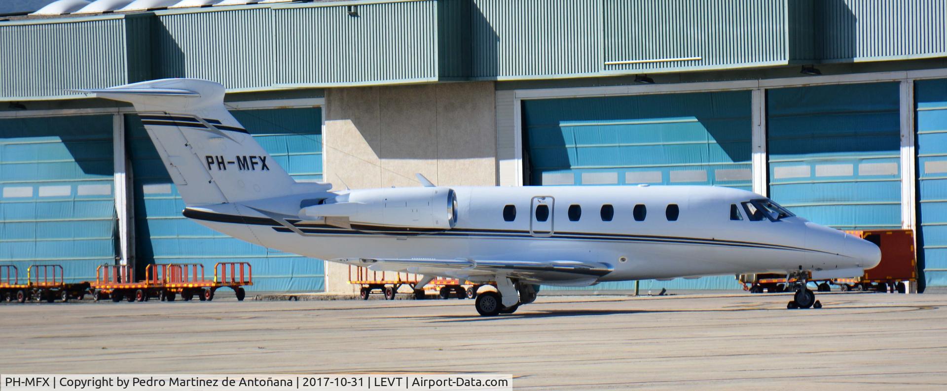 PH-MFX, 1994 Cessna 650 Citation VI C/N 650-0240, Foronda - Vitoria-Gasteiz - España
