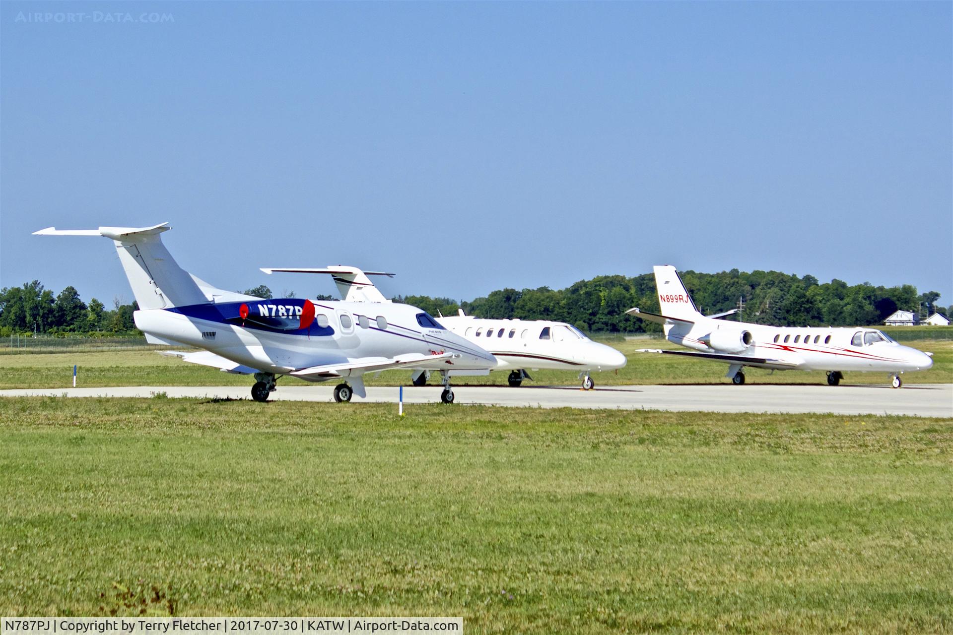 N787PJ, 2011 Embraer EMB-500 Phenom 100 C/N 50000258, at Appleton , Wisconsin