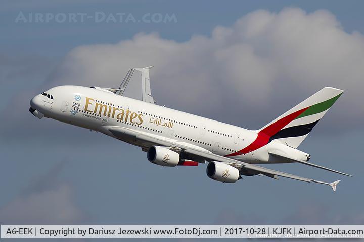 A6-EEK, 2013 Airbus A380-861 C/N 132, Airbus A380-861 - Emirates  C/N 132, A6-EEK