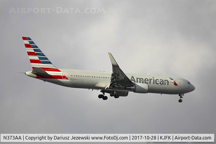 N373AA, 1992 Boeing 767-323 C/N 25200, Boeing 767-323/ER - American Airlines  C/N 25200, N373AA