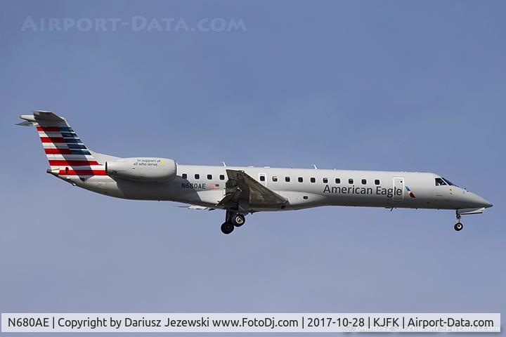 N680AE, 2004 Embraer ERJ-145LR (EMB-145LR) C/N 14500820, Embraer ERJ-145LR (EMB-145LR) - American Eagle (Envoy air)   C/N 14500820, N680AE