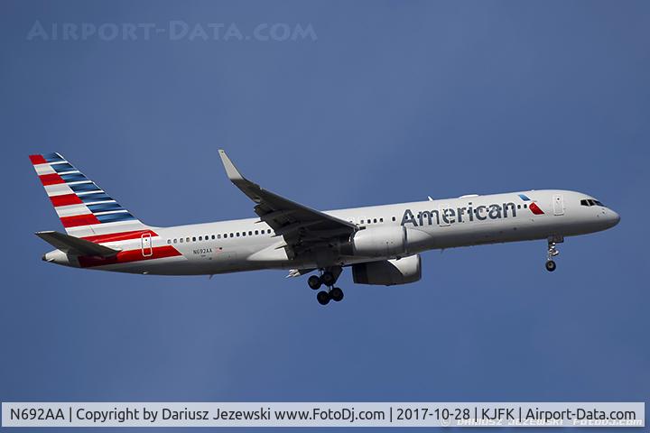 N692AA, 1993 Boeing 757-223 C/N 26972, Boeing 757-223 - American Airlines  C/N 26972, N692AA