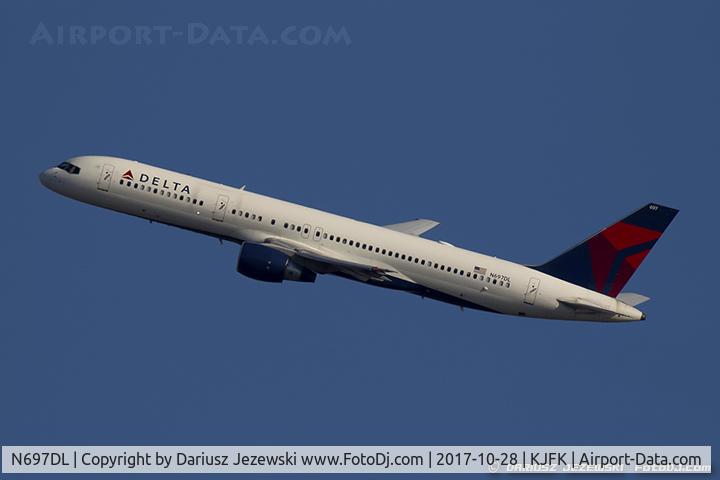 N697DL, 1999 Boeing 757-232 C/N 30318, Boeing 757-232 - Delta Air Lines  C/N 30318, N697DL