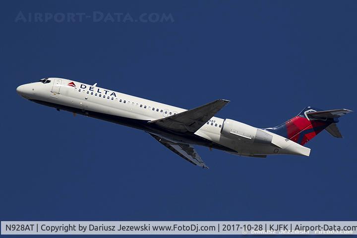 N928AT, 2000 Boeing 717-200 C/N 55076, Boeing 717-231 - Delta Air Lines  C/N 55076, N928AT