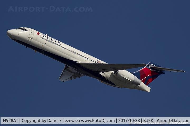 N928AT, 2000 Boeing 717-200 C/N 55076, Boeing 717-231 - Delta Air Lines  C/N 55076, N928AT