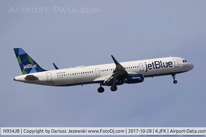 N954JB, 2015 Airbus A321-231 C/N 6725, Airbus A321-231 