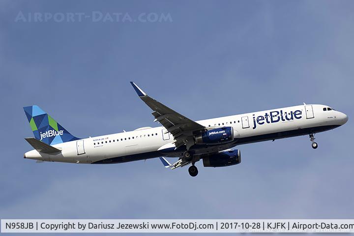 N958JB, 2015 Airbus A321-231 C/N 6859, Airbus A321-231  