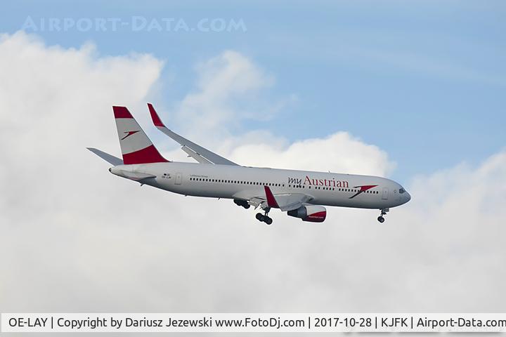 OE-LAY, 1998 Boeing 767-3Z9/ER C/N 29867, Boeing 767-3Z9/ER - Austrian Airlines  C/N 29867, OE-LAY