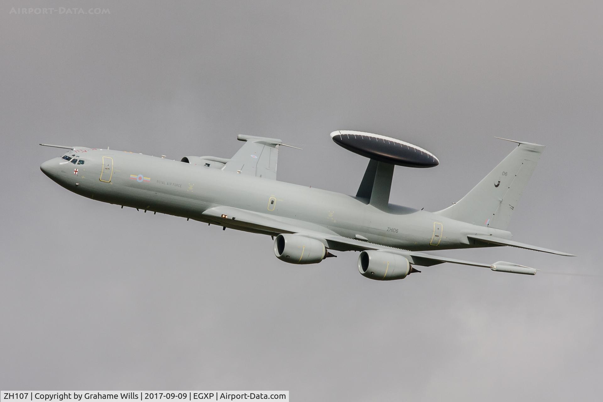 ZH107, 1991 Boeing E-3D Sentry AEW.1 C/N 24499, Boeing Sentry AEW1 ZH106 8 Sqd RAF, Scampton Air Show 2017