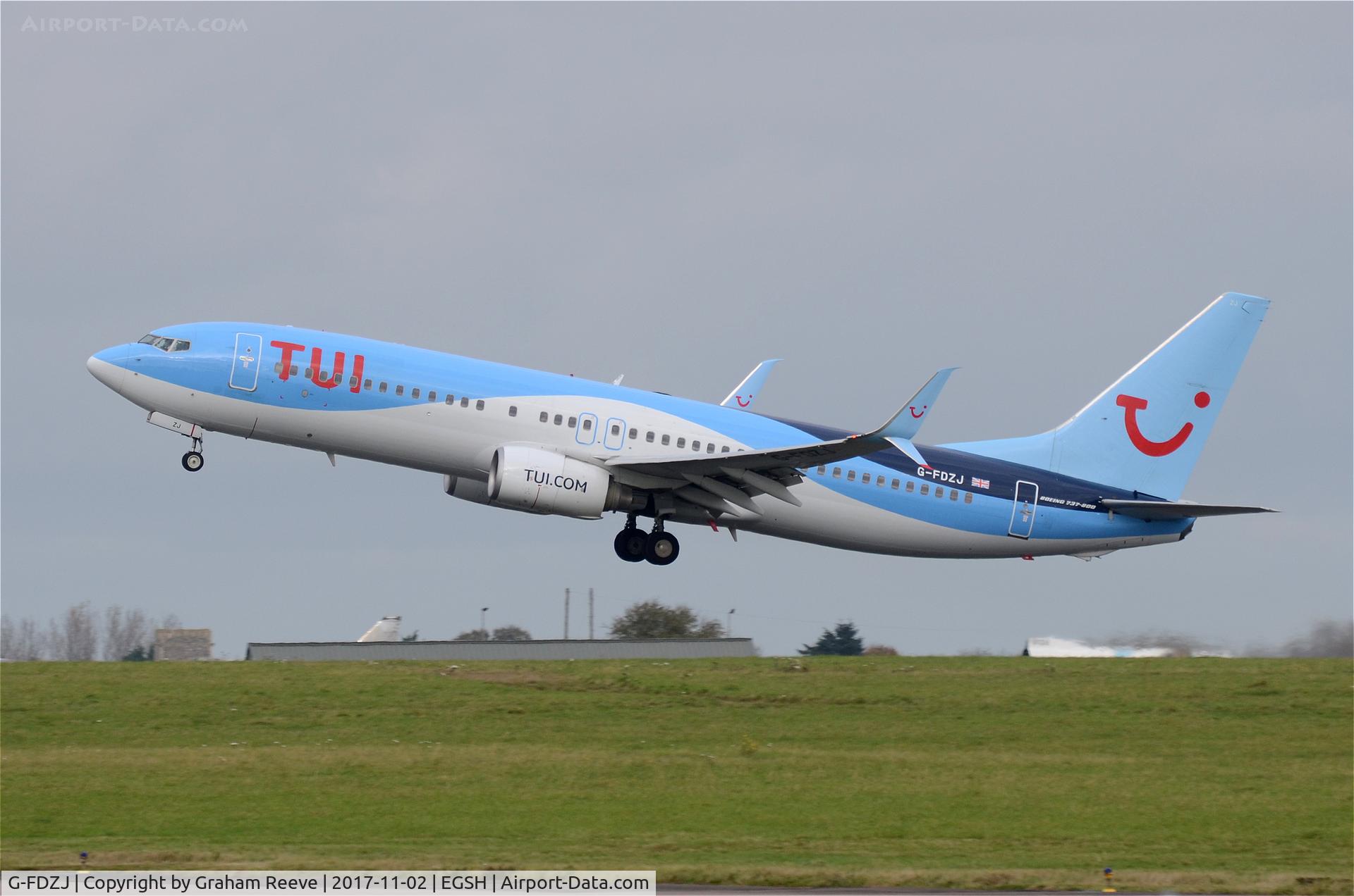 G-FDZJ, 2007 Boeing 737-8K5 C/N 34690, Departing from Norwich.