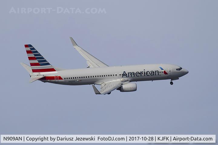 N909AN, 1999 Boeing 737-823 C/N 29511, Boeing 737-823 - American Airlines  C/N 29511, N909AN