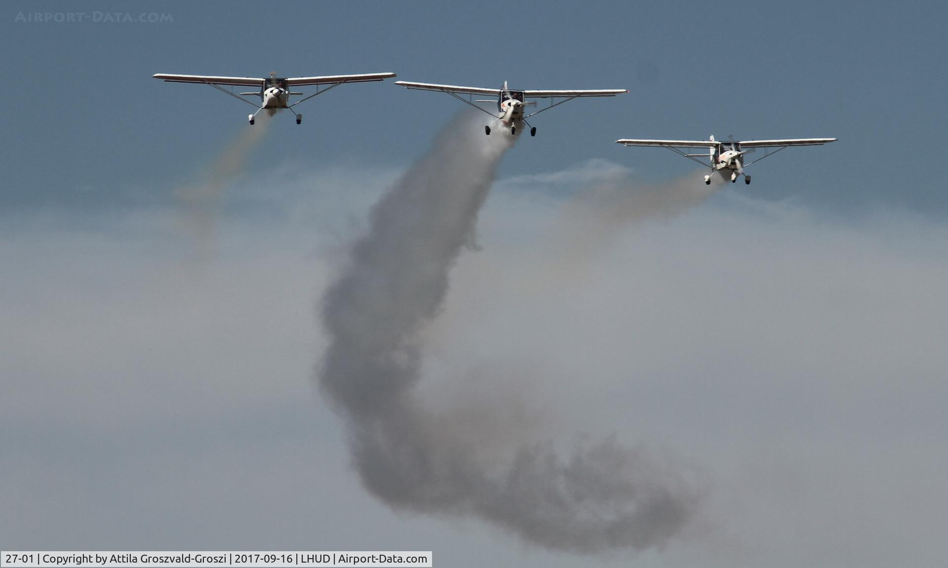 27-01, 2010 Halley Apollo Fox C/N 110510, Szeged Airport, Hungary - Air Show 2017 - ex 10-01