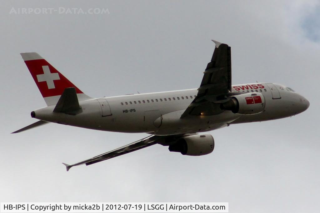 HB-IPS, 1997 Airbus A319-112 C/N 734, Take off