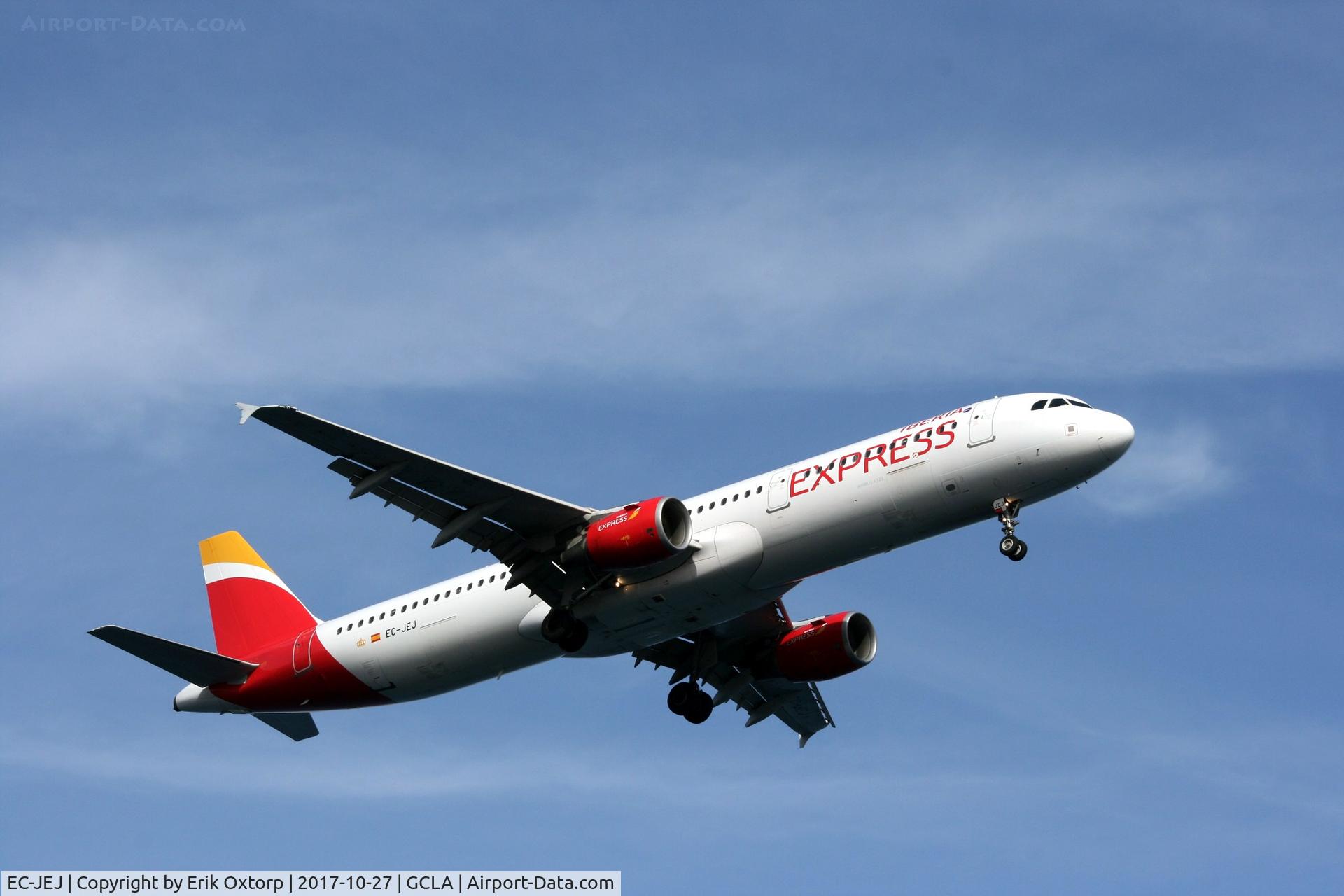 EC-JEJ, 2005 Airbus A321-211 C/N 2381, EC-JEJ about to land rw 19 in SPC