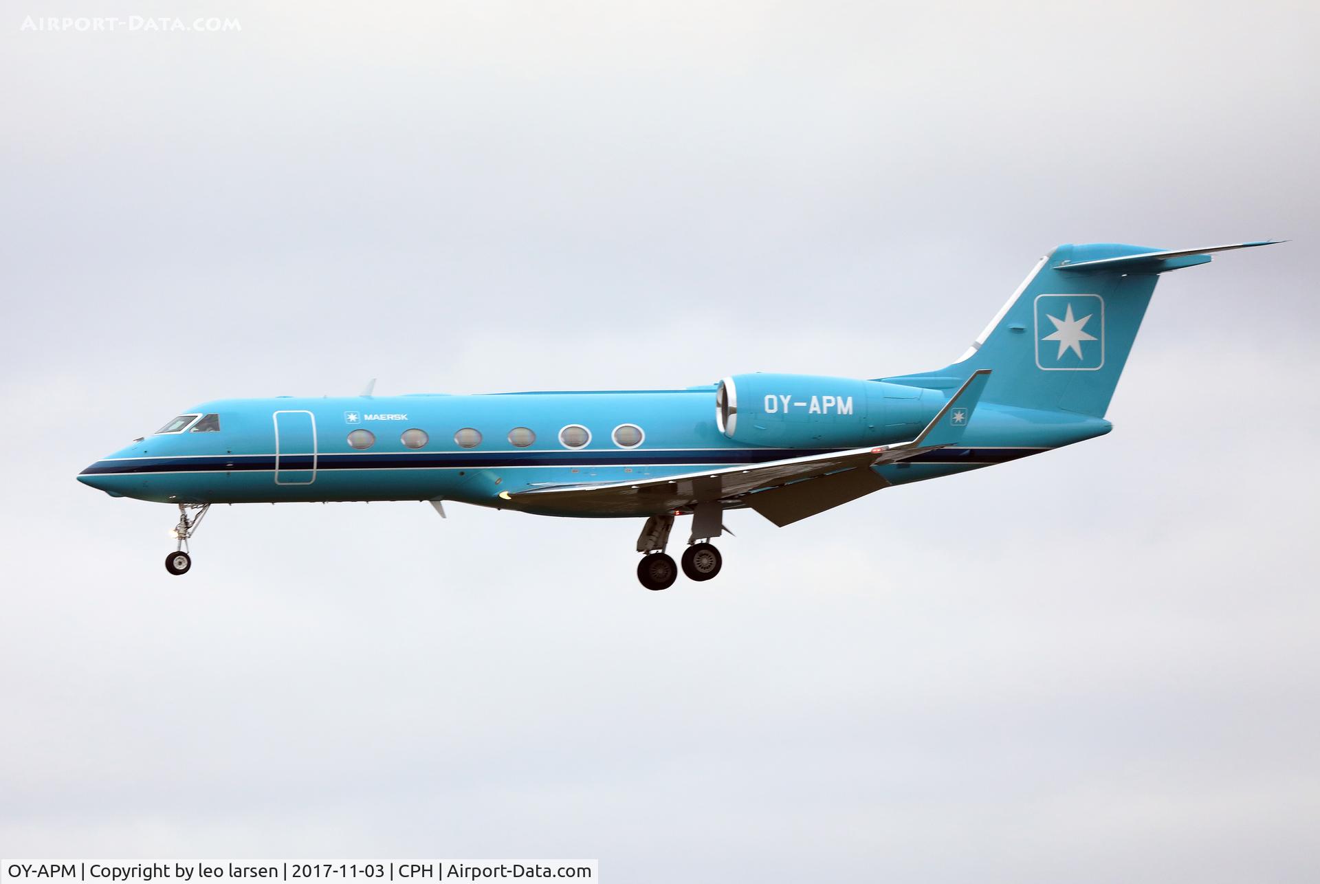 OY-APM, 2014 Gulfstream Aerospace GIV-X (G450) C/N 4305, Copenhagen 3.11.2017