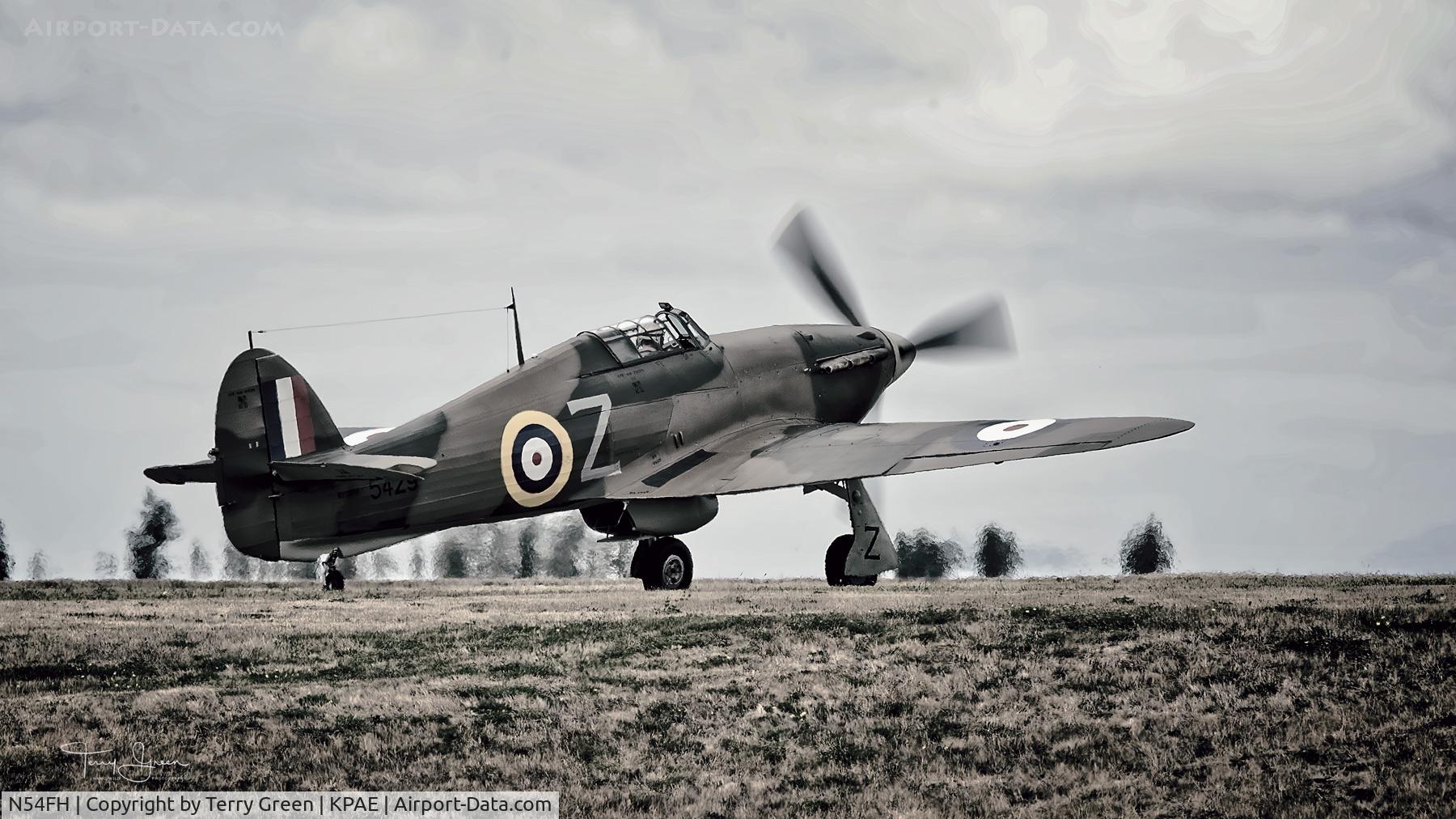 N54FH, 1941 Hawker (CCF) Hurricane Mk12A C/N CCF/R32007, KPAE