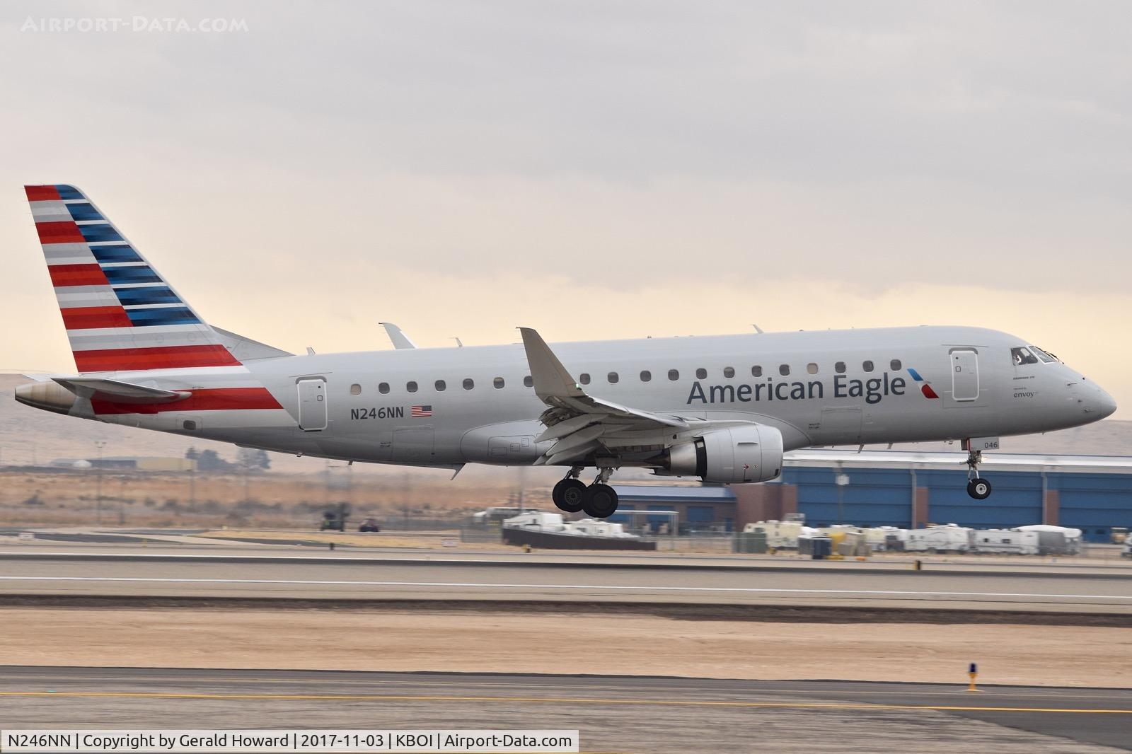 N246NN, 2016 Embraer 175LR (ERJ-170-200LR) C/N 17000618, Landing RWY 28R.