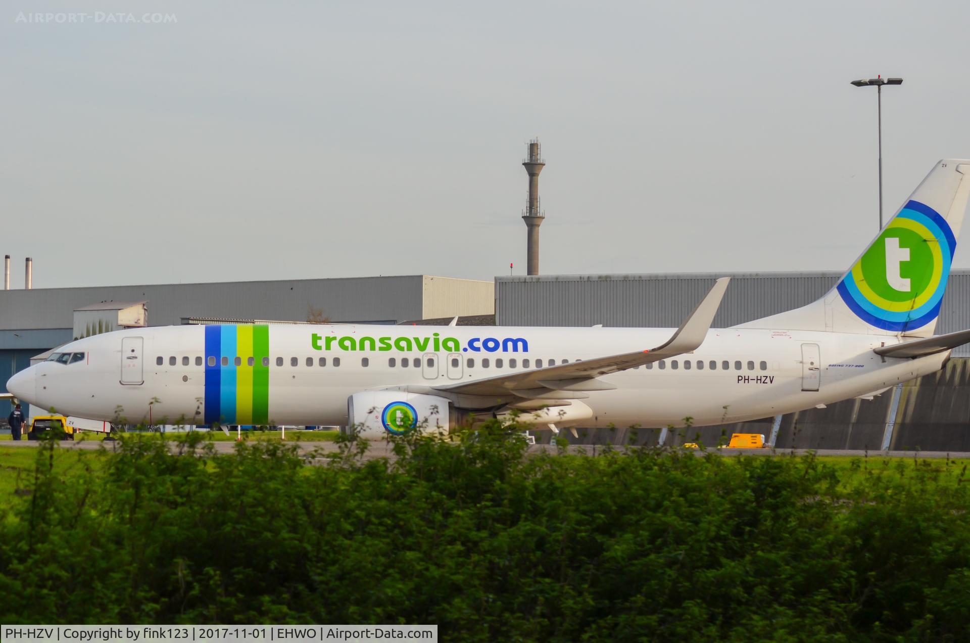 PH-HZV, 2002 Boeing 737-8K2 C/N 30650, transavia 737 at Woensdrecht