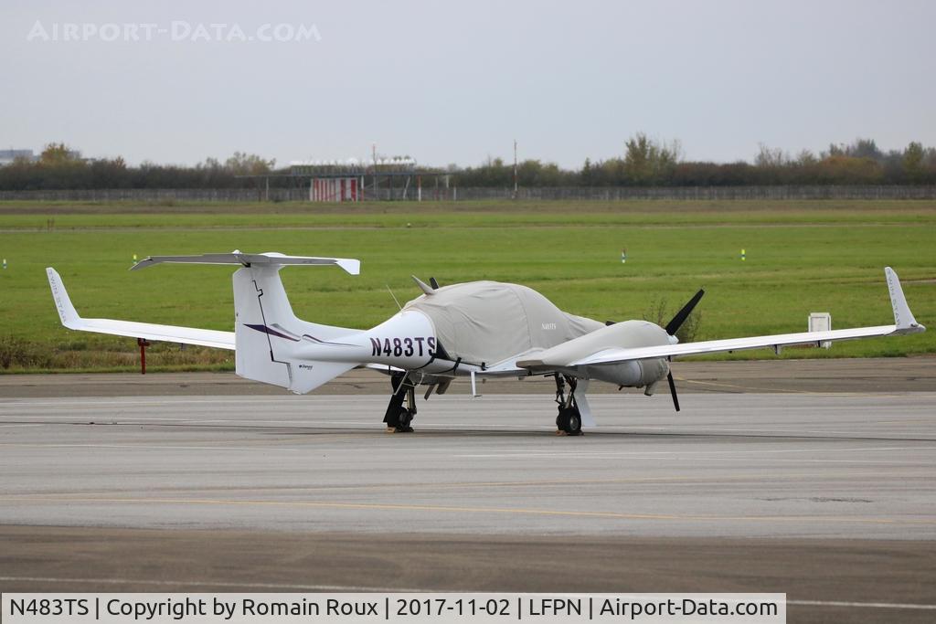 N483TS, 2007 Diamond DA-42 Twin Star C/N 42.AC083, Parked