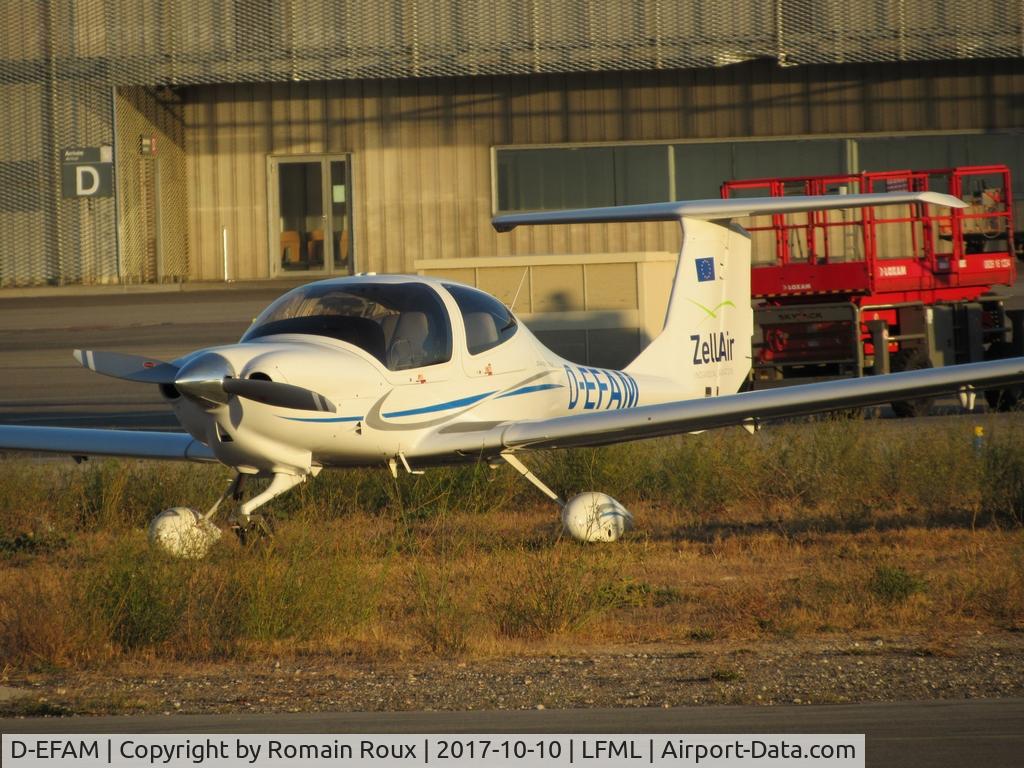 D-EFAM, 2005 Diamond DA-40-180 Diamond Star C/N 40.575, Parked