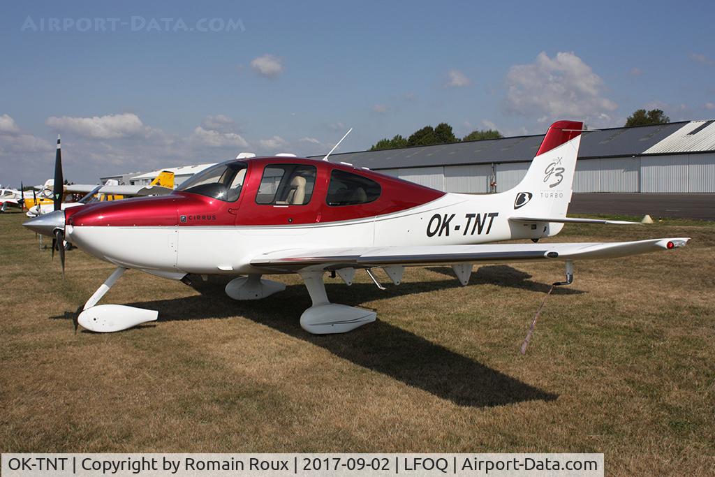 OK-TNT, Cirrus SR22 G3 GTS X Turbo C/N 3163, Parked