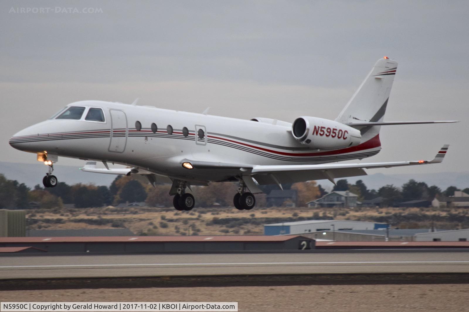 N5950C, 2006 Israel Aircraft Industries Gulfstream G150 C/N 213, Landing RWY 10L.