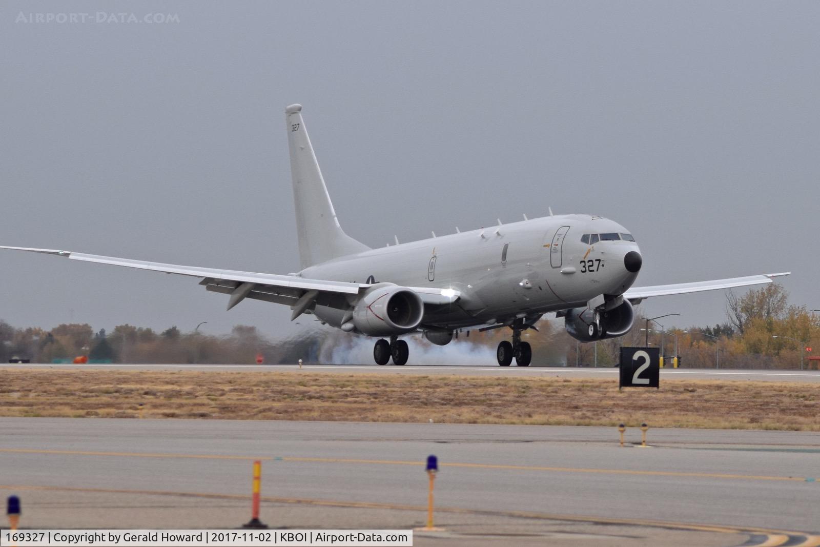 169327, 2017 Boeing P-8A Poseidon C/N 62299, Landing RWY 10R.