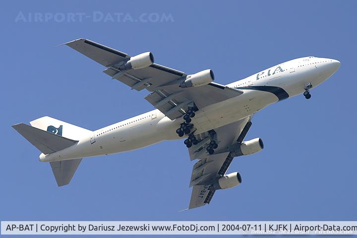 AP-BAT, 1980 Boeing 747-240B C/N 22077, Boeing 747-240B  C/N 22077, AP-BAT