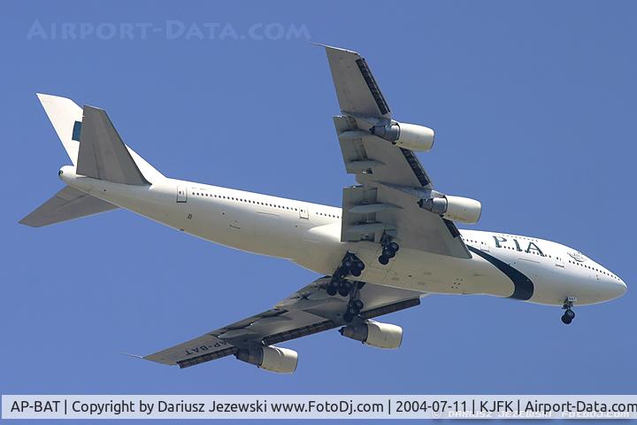 AP-BAT, 1980 Boeing 747-240B C/N 22077, Boeing 747-240B  C/N 22077, AP-BAT