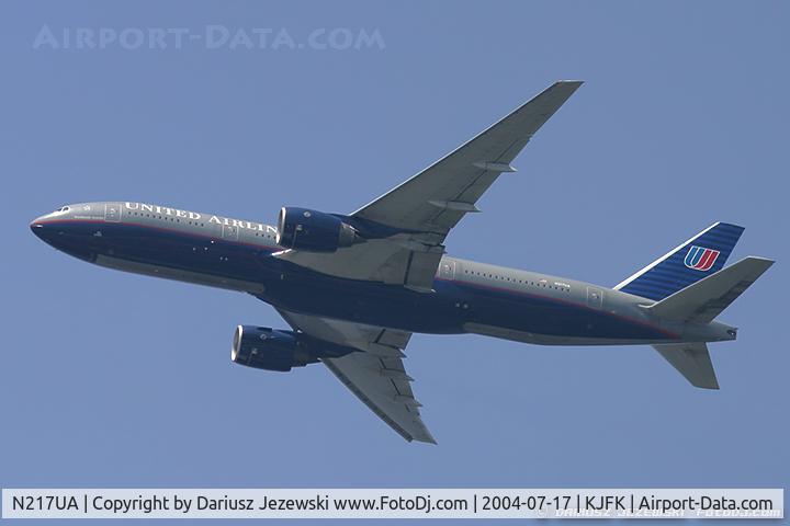 N217UA, 2000 Boeing 777-222 C/N 30550, Boeing 777-222  C/N 30550, N217UA