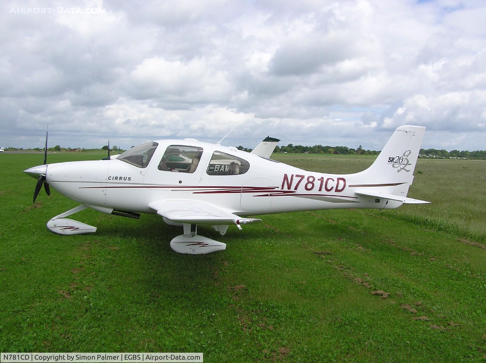 N781CD, 2004 Cirrus SR20 G2 C/N 1423, Cirrus at Turweston