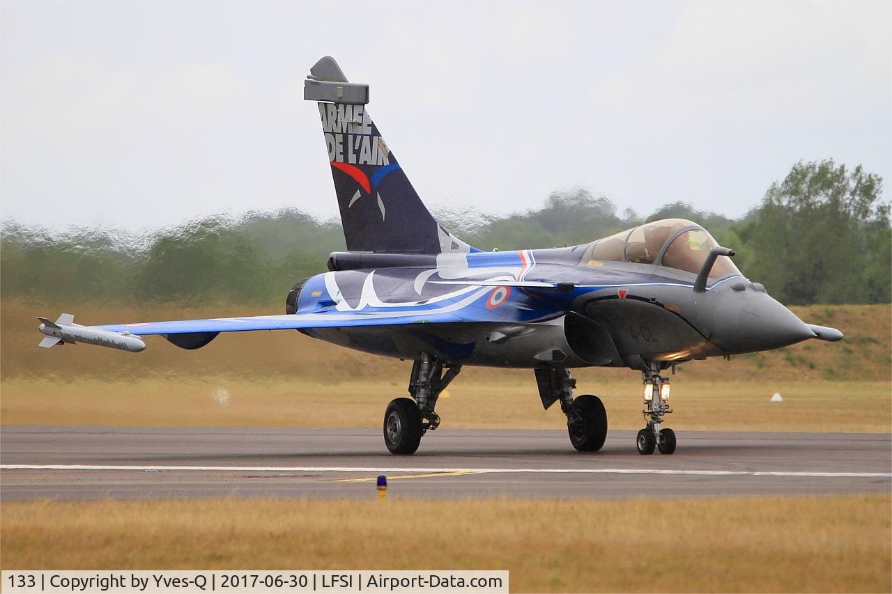 133, Dassault Rafale C C/N 133, Dassault Rafale C, Taxiing to flight line, St Dizier-Robinson Air Base 113 (LFSI) Open day 2017