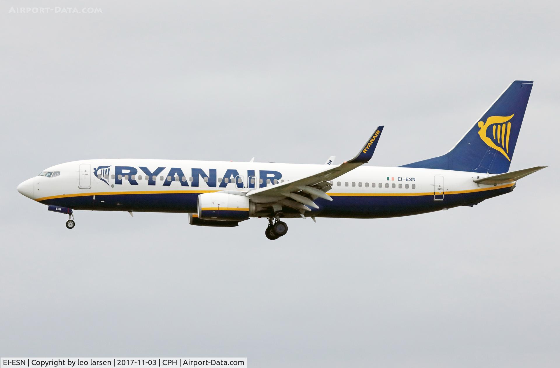 EI-ESN, 2011 Boeing 737-8AS C/N 34991, Copenhagen 3.11.2017