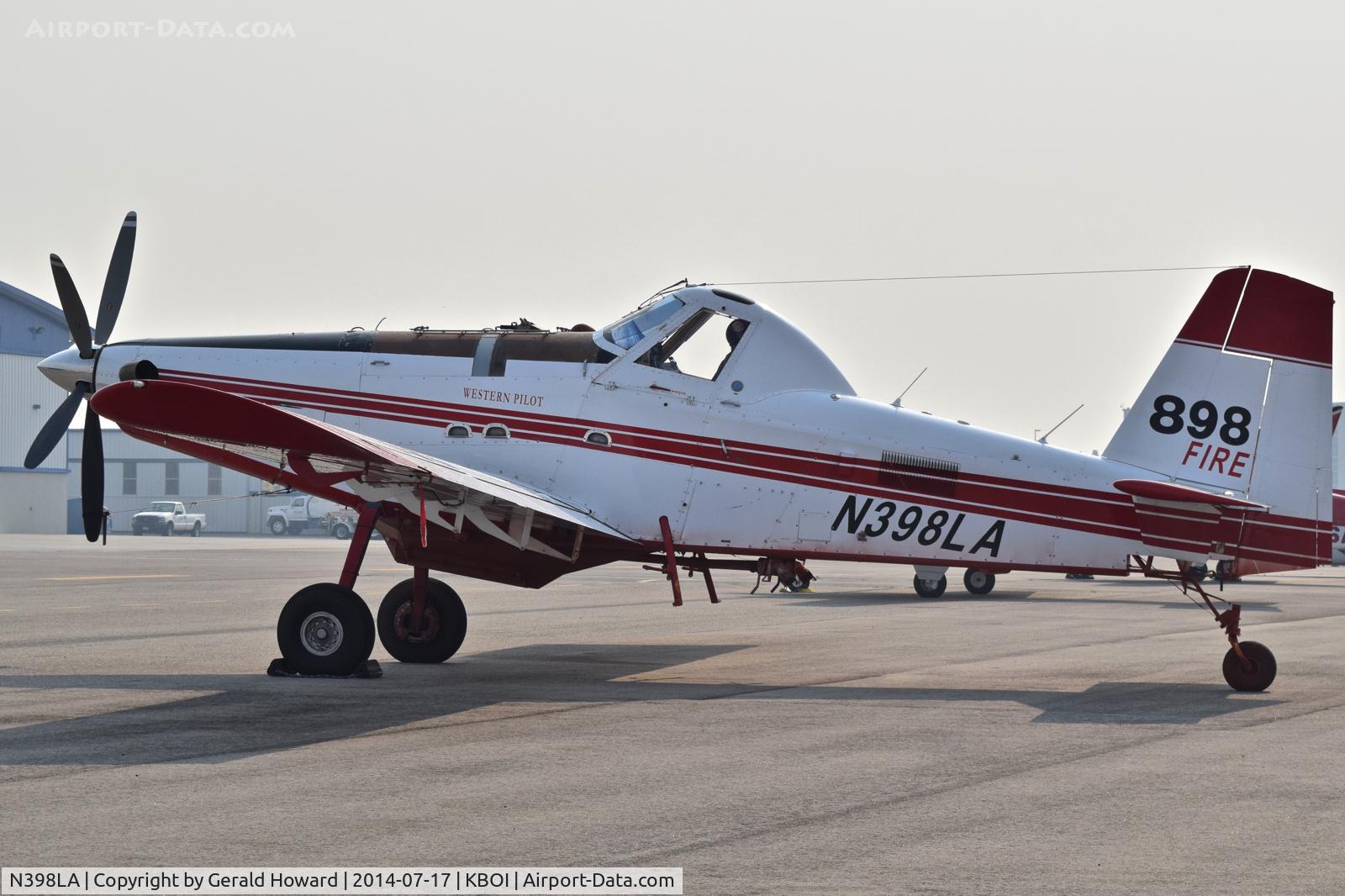 N398LA, 2007 Air Tractor Inc AT-802A C/N 802A-0263, Parked on the north GA ramp.