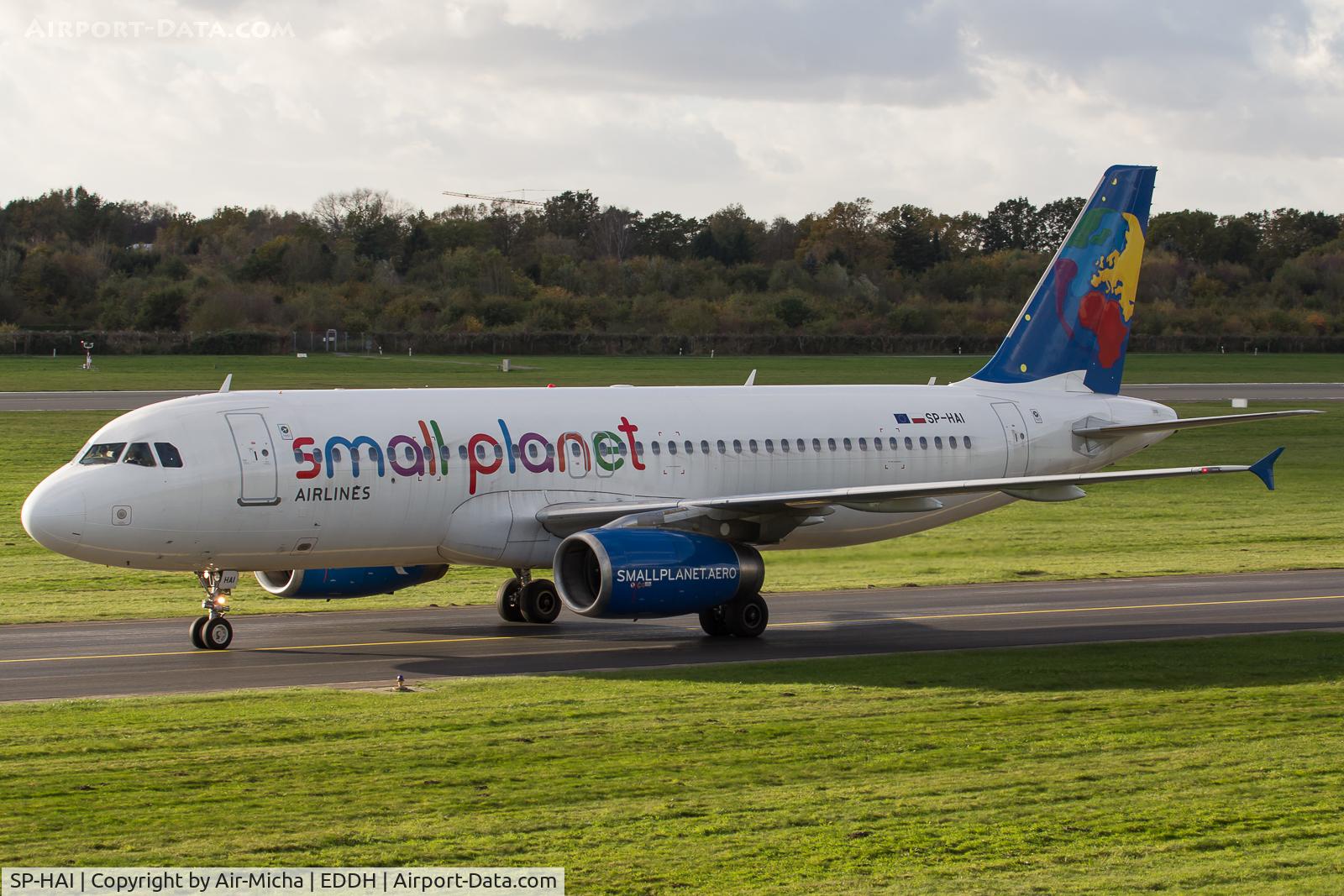 SP-HAI, 1999 Airbus A320-233 C/N 1007, Small Planet Poland