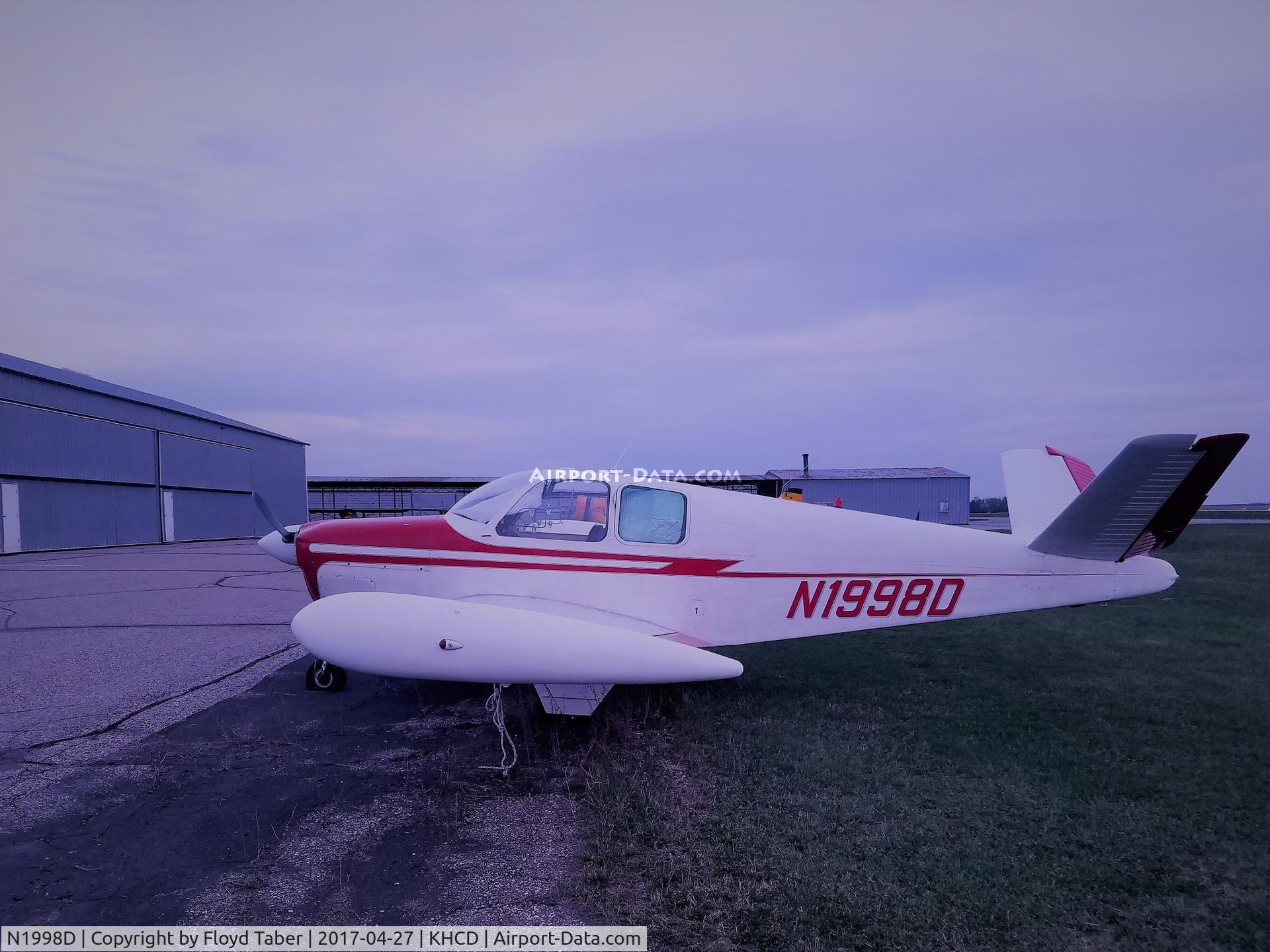 N1998D, 1952 Beech C35 Bonanza C/N D-3263, Pushed outside to rot away