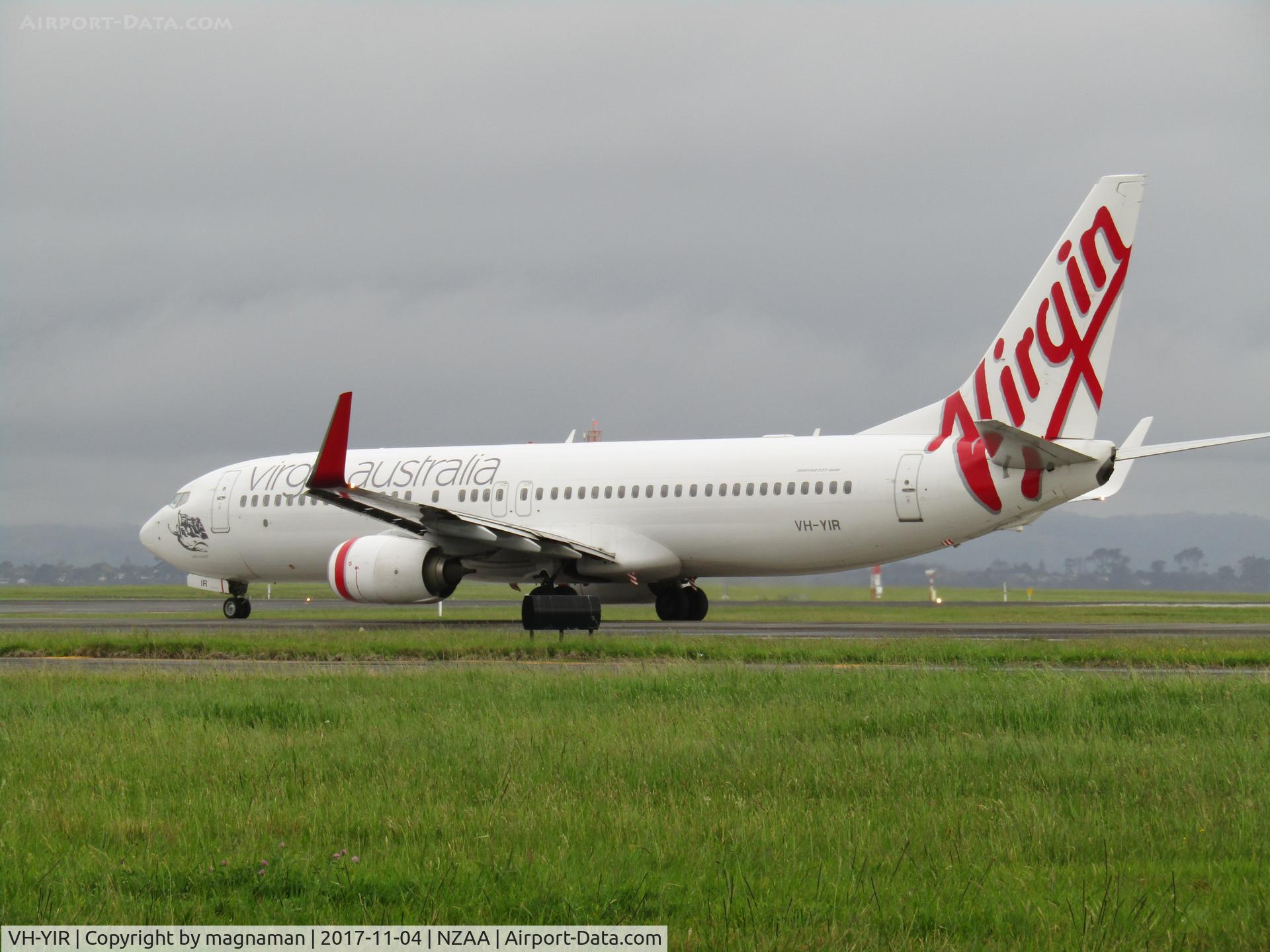VH-YIR, 2012 Boeing 737-8FE C/N 39925, on way to oz