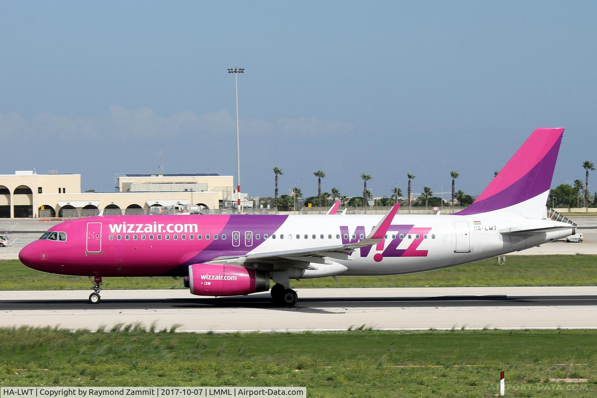 HA-LWT, 2013 Airbus A320-232 C/N 5615, A320 HA-LWT Wizzair