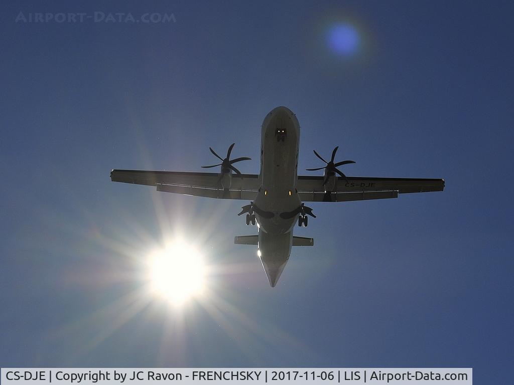 CS-DJE, 2015 ATR 72-600 (72-212A) C/N 1236, TP1957 from Porto landing runway 03