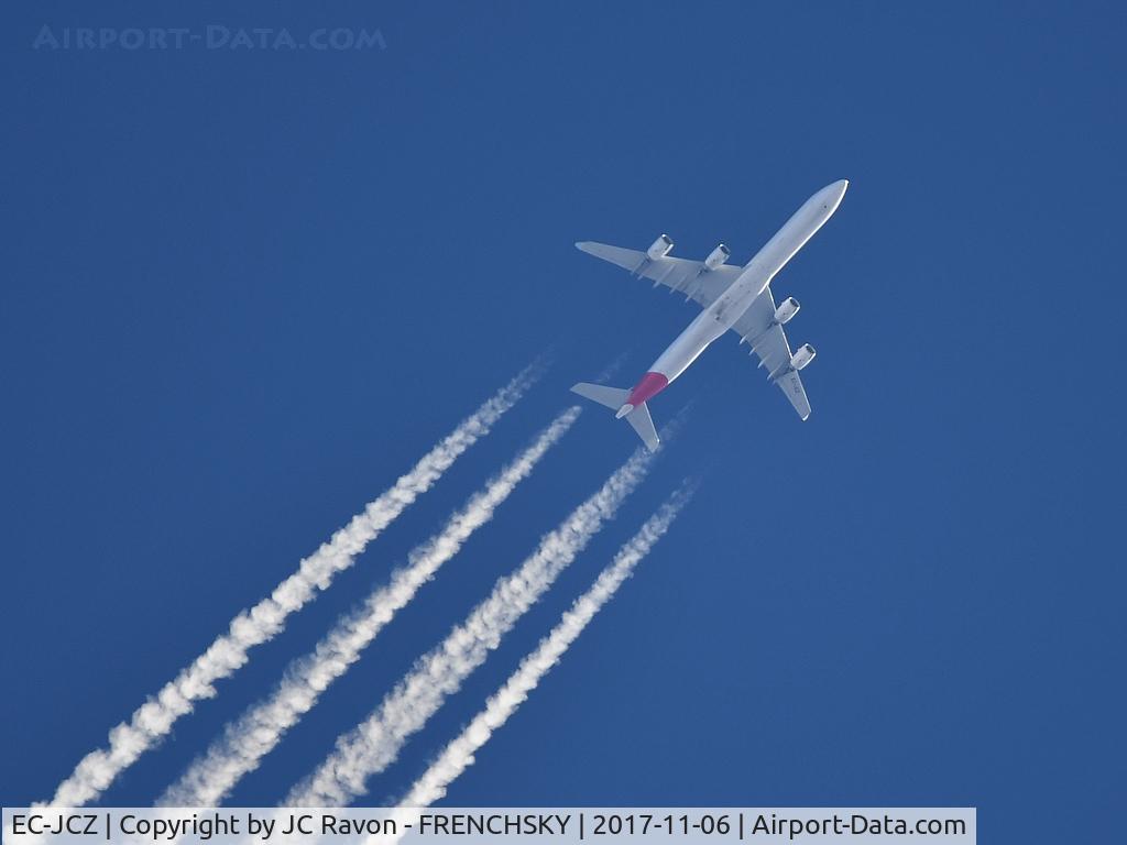 EC-JCZ, 2005 Airbus A340-642 C/N 619, overflying Lisbonne airport,  IB6585 Madrid to Bogota