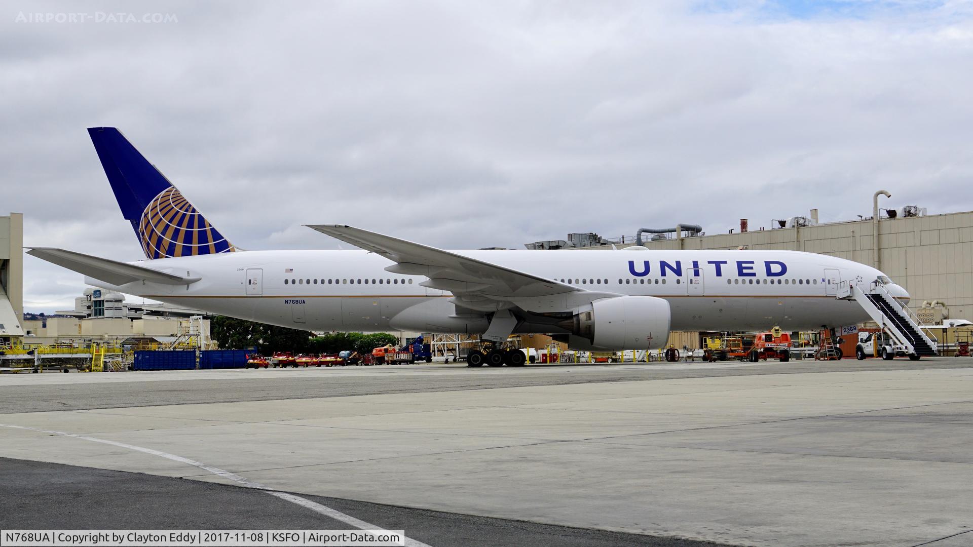 N768UA, 1995 Boeing 777-222 C/N 26919, SFO 2017.