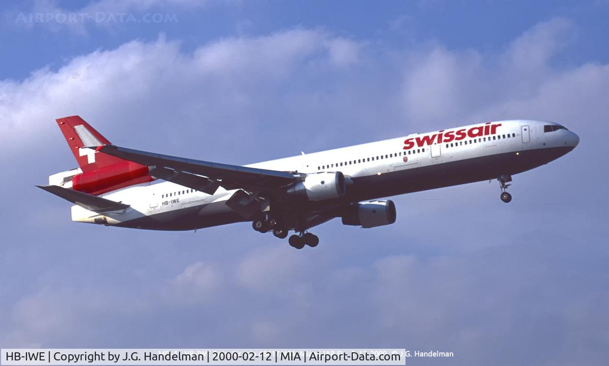 HB-IWE, 1991 McDonnell Douglas MD-11F C/N 48447, On final at MIA.