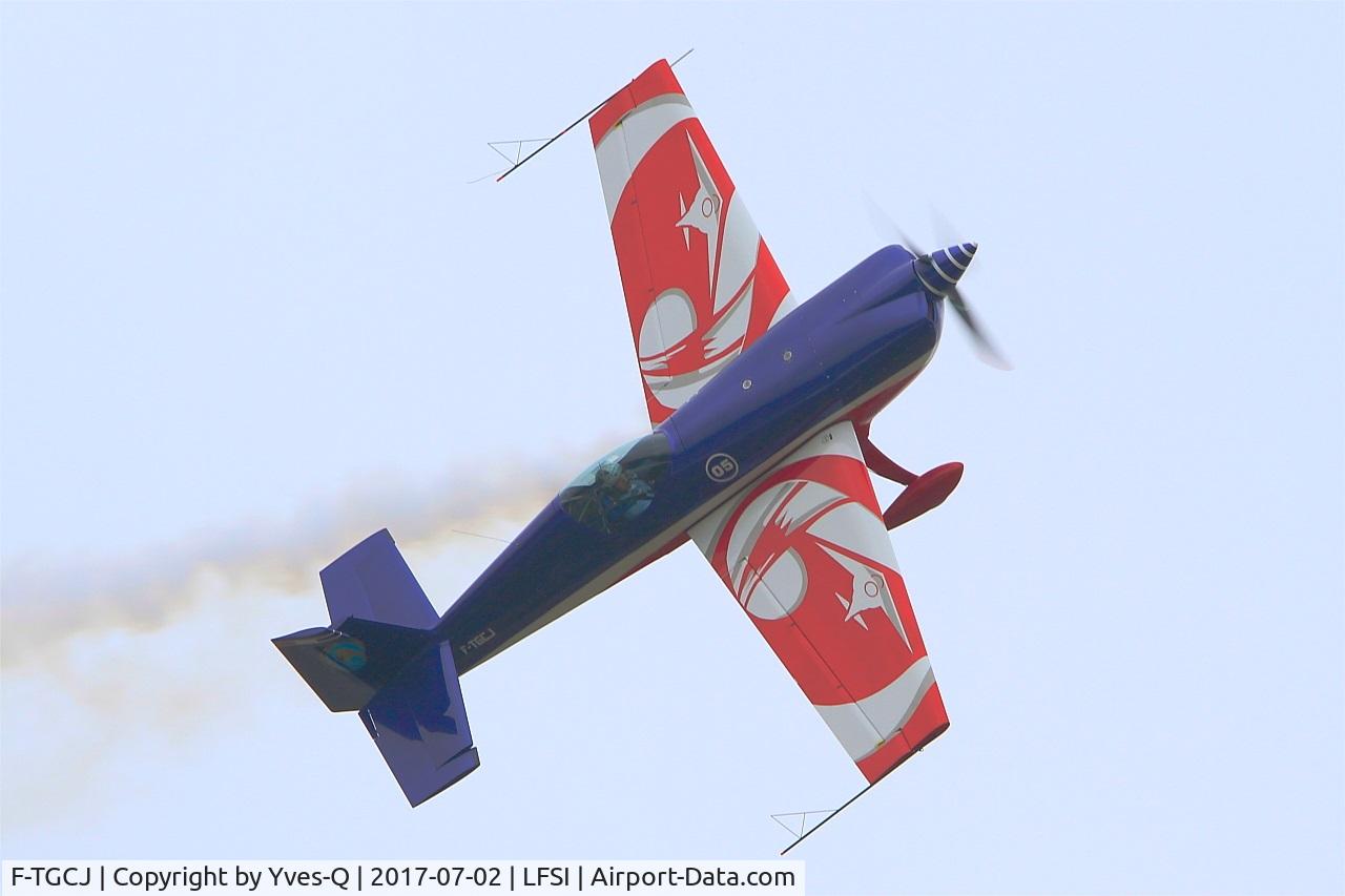 F-TGCJ, Extra EA-330SC C/N 05, Extra 330SC, French Air Force aerobatic team, On display, St Dizier-Robinson Air Base 113 (LFSI) Open day 2017