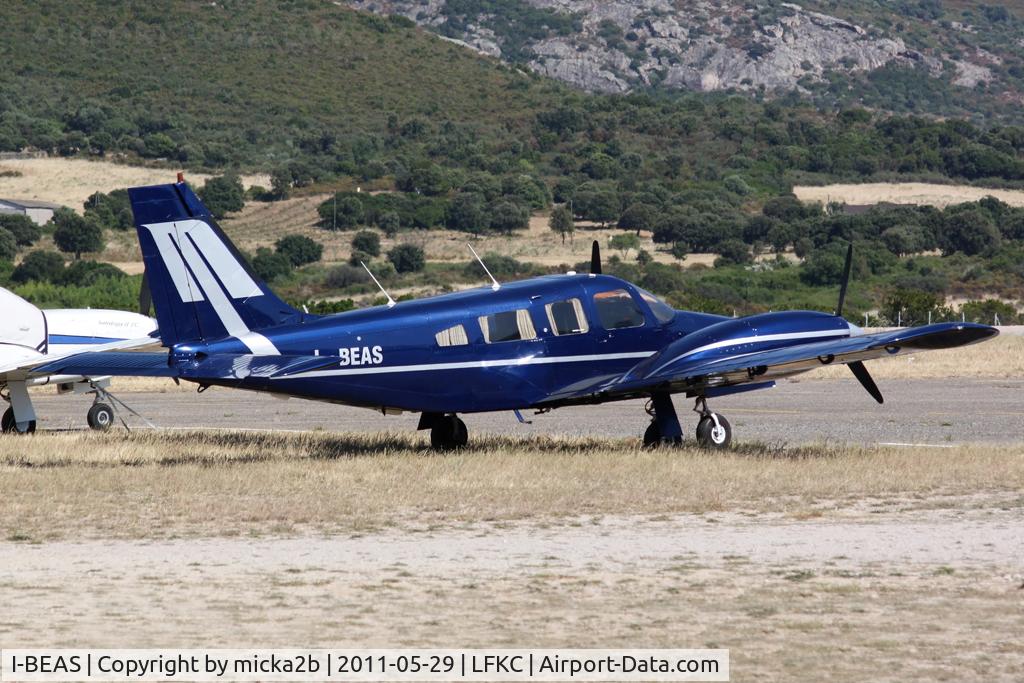 I-BEAS, Piper PA-34-220T Seneca III C/N 34-8133248, Parked