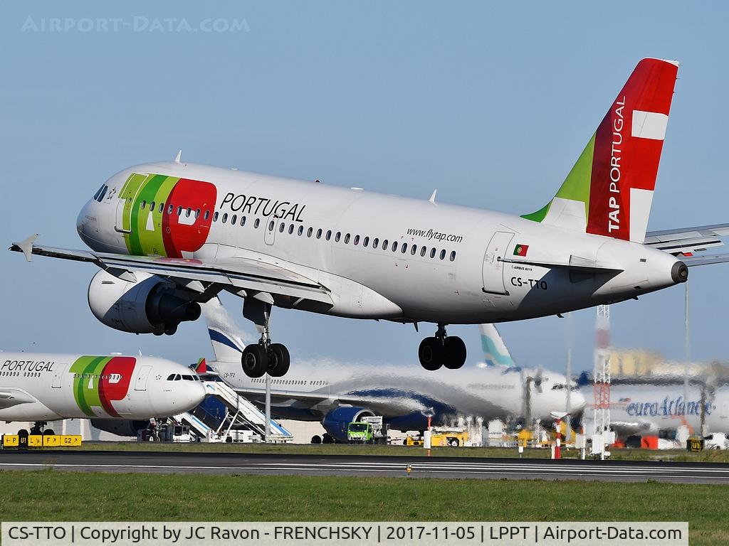 CS-TTO, 1999 Airbus A319-111 C/N 1127, TAP Air TP937 Portugal landing runway 03 from Zurich (ZRH)