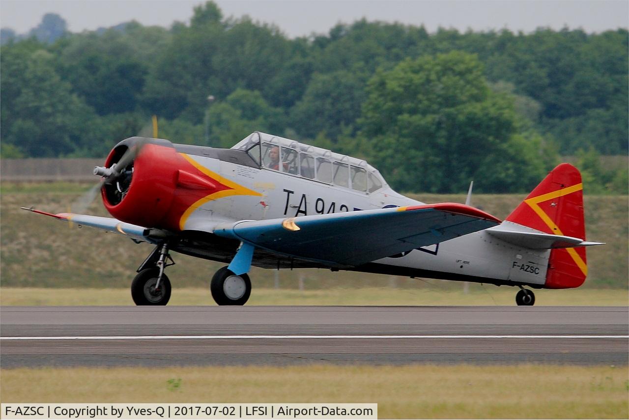 F-AZSC, North American AT-6D Texan C/N 88-15943 (41-34672), North American AT-6D Texan, Landing rwy 29, St Dizier-Robinson Air Base 113 (LFSI) Open day 2017
